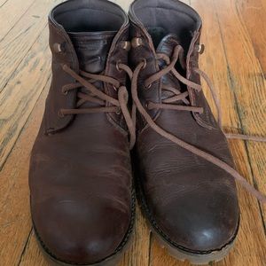 Wolverine boots- brown size 8